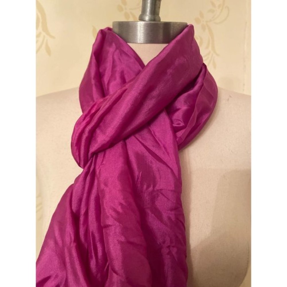 Artisans Angkor 100% Silk Luxury Mauve Scarf